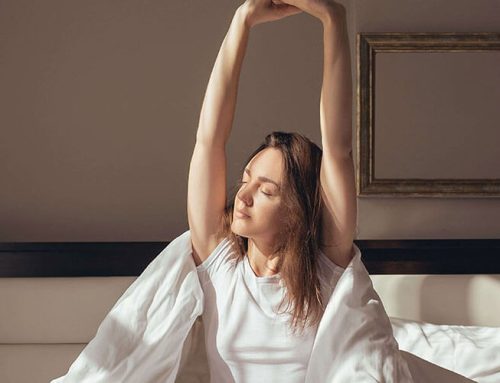 Do You Wake Up Feeling Achy? Try These 3 Stretches First Thing in the Morning.